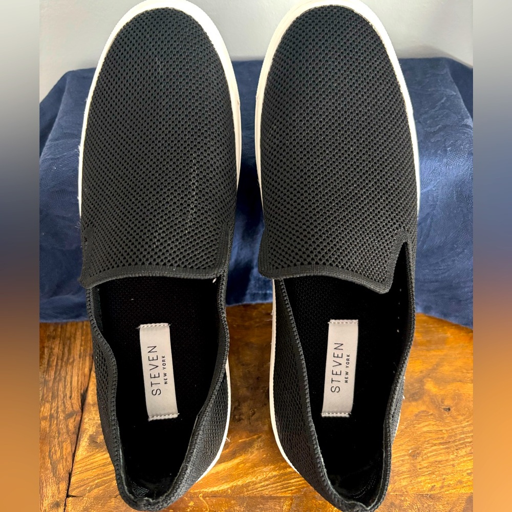 NWOB Steve Madden Sneakers